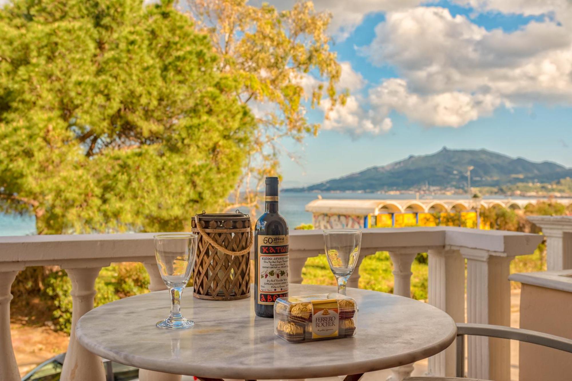 Seafront Spirit Suites Закинтос Экстерьер фото
