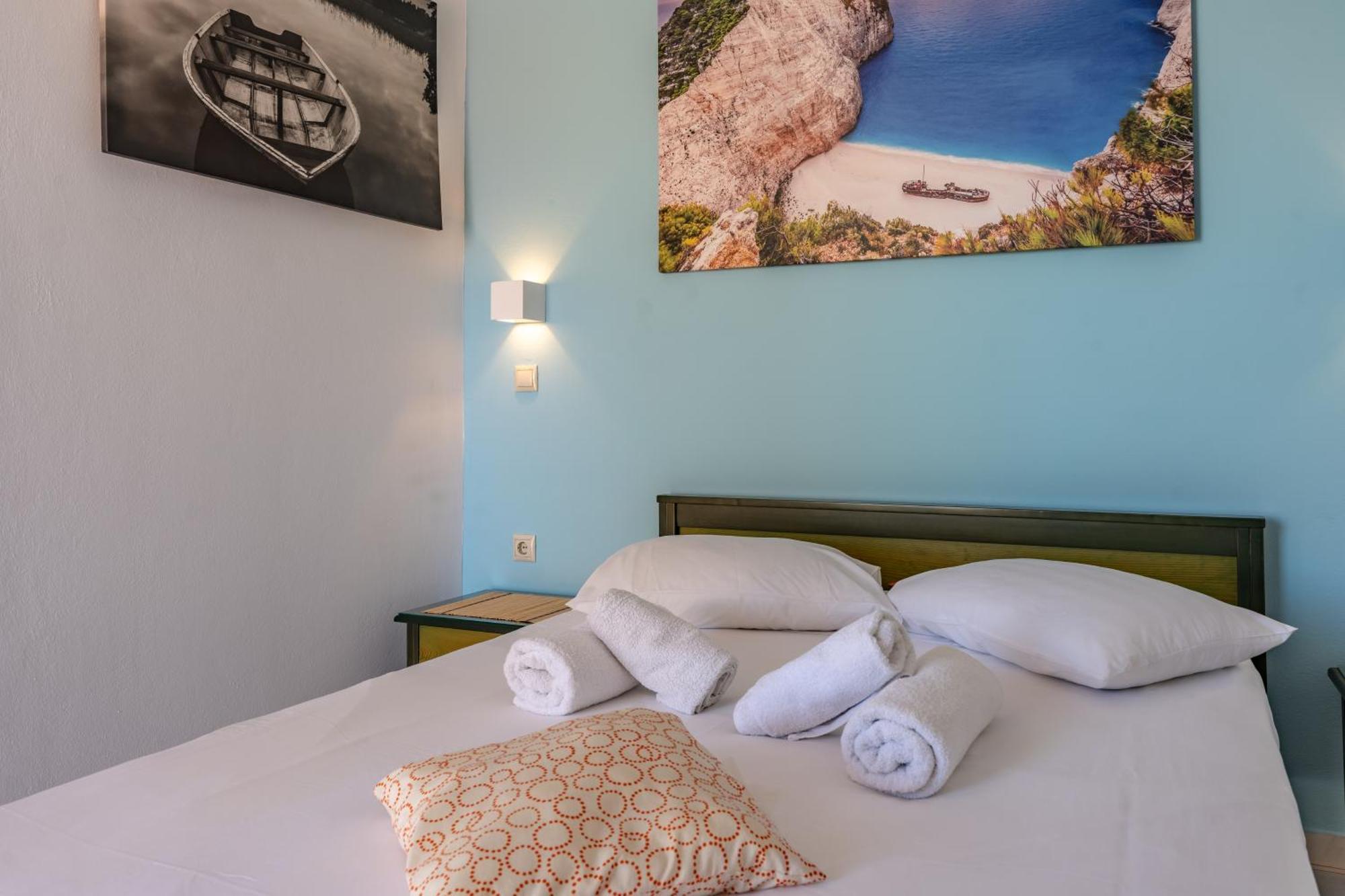 Seafront Spirit Suites Закинтос Номер фото