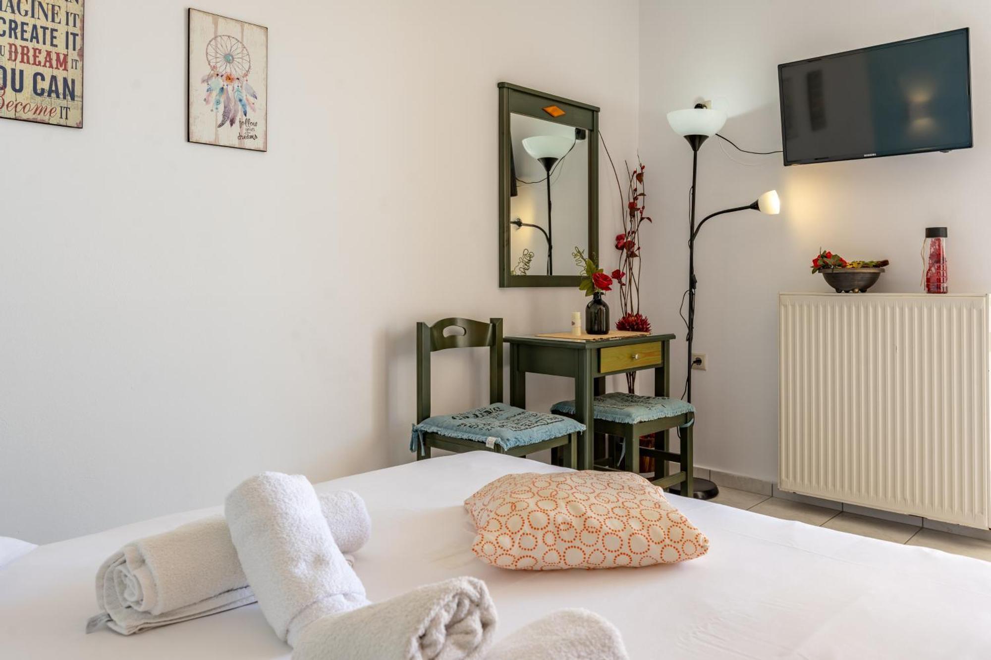 Seafront Spirit Suites Закинтос Номер фото